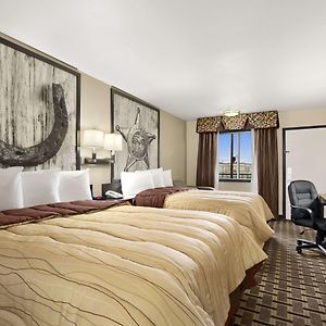 Queen Room Two Queen Beds Smoking